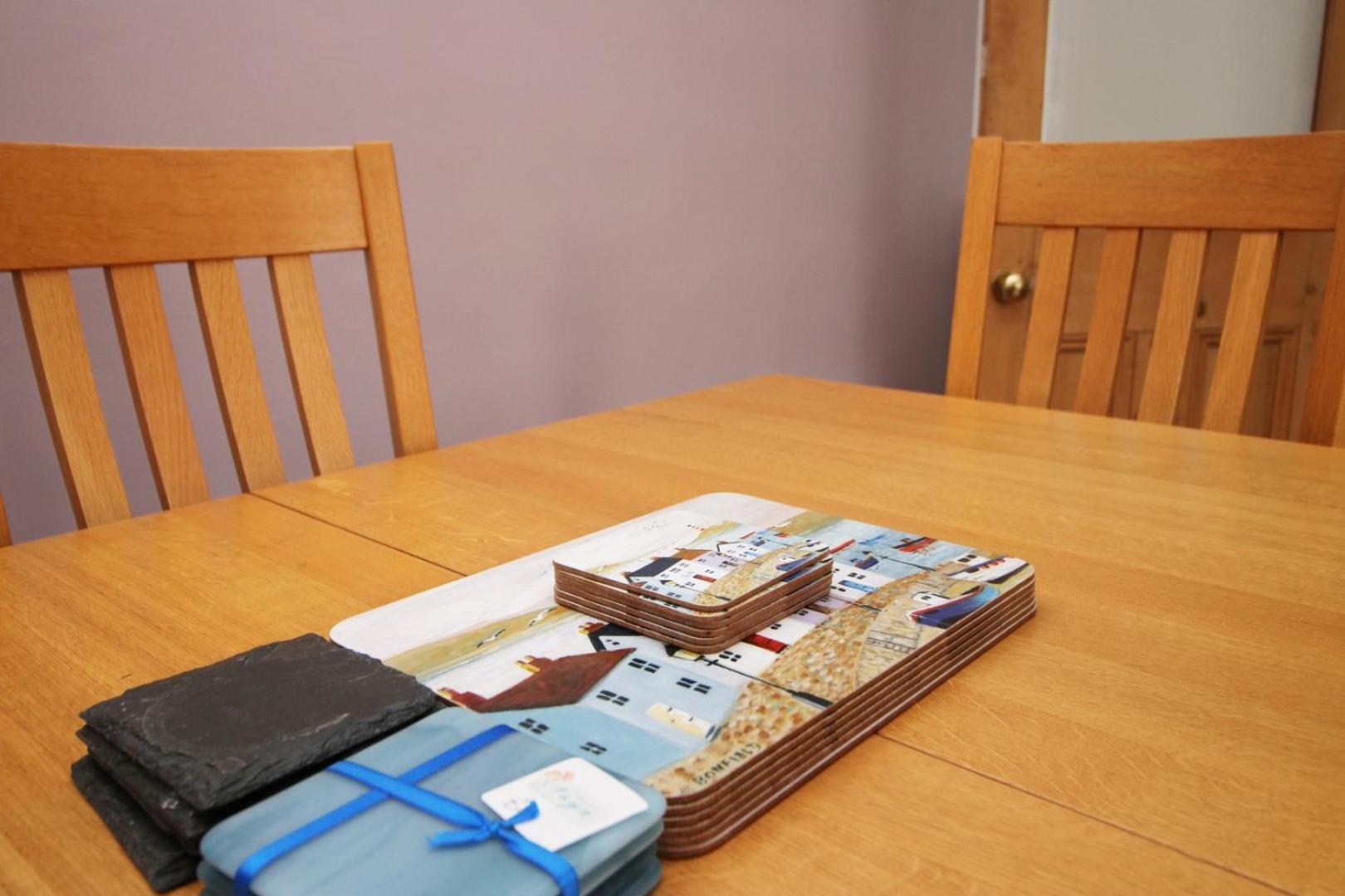 Quiet And Spacious 3 Bedroom Кардиф Екстериор снимка